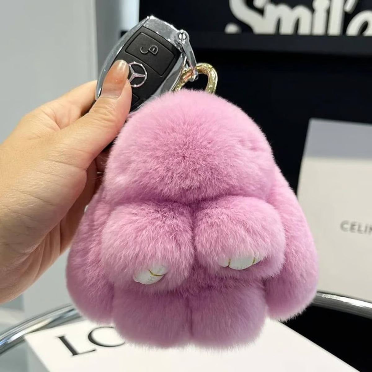 🔥 Handmade Soft Bunny Fur Ball Keychain – Cute & Stylish Must-Have!