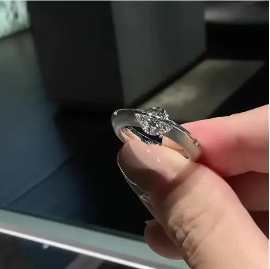 🔥HOT SALE 49% OFF 🔥 💎S925 Sterling Silver Cosmic Stellar Rotatable Diamond Ring