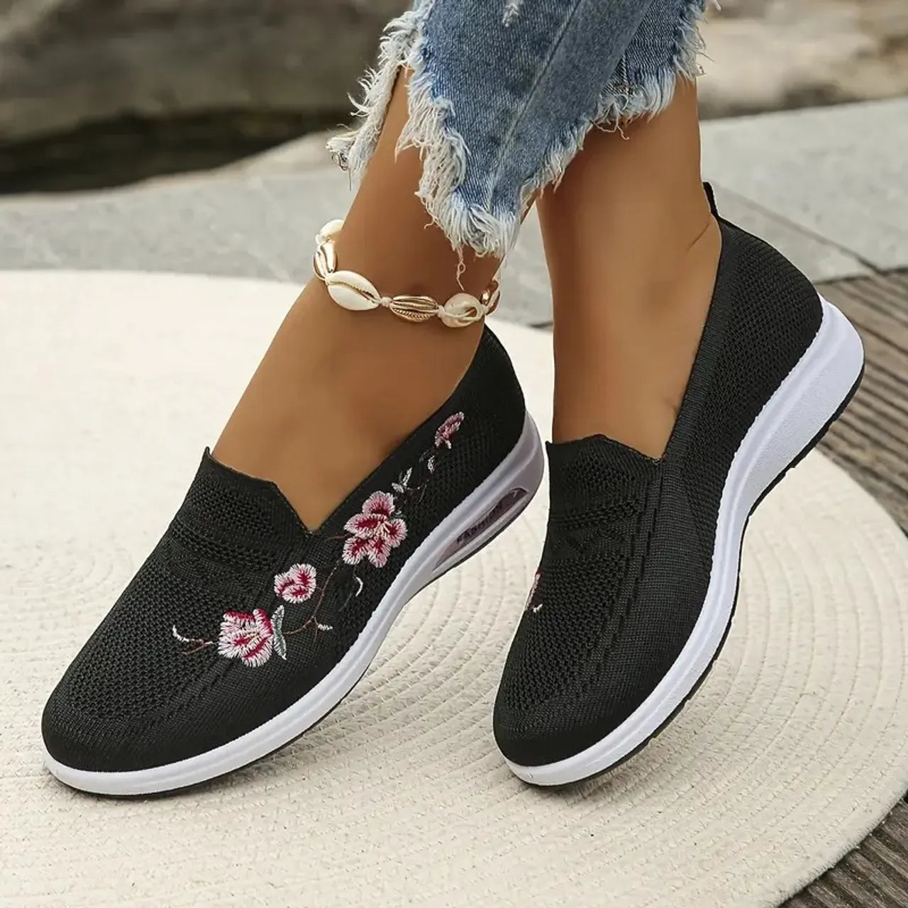 💥Hot Special Discount 70% OFF💥Women's breathable embroidered shoes, soft, comfortable & fashionable